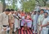 Bargi News : डीजल, गैस, पेट्रोल की किल्लत और महंगाई के विरोध में बरगी में कांग्रेस का प्रदर्शन, राज्यपाल के नाम सौंपा ज्ञापन