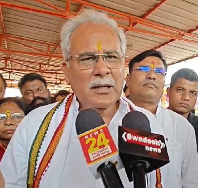 Bhupesh Baghel : असम दौरे से लौटे भूपेश बघेल: बोले- बदलाव की लहर, जनता चाहती है नया असम