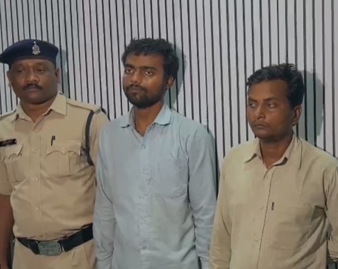Raipur Crime : OLX ठगी का पर्दाफाश, 2 लाख की धोखाधड़ी करने वाले बिहार से गिरफ्तार
