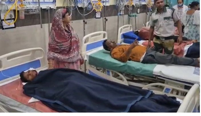 CG CRIME : अवैध संबंध के शक में खूनी खेल, तलवार से सात लोगों को काटा, बुजुर्ग महिला की मौत, गांव में तनाव का माहौल, पुलिस तैनात