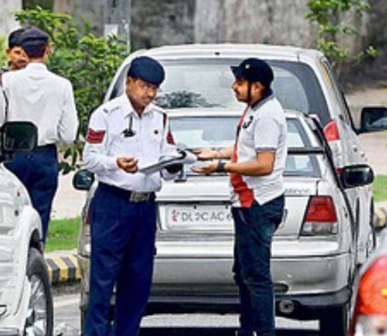 CG News: पुलिस की बड़ी कार्रवाई, बिना हेलमेट के 24 पुलिसकर्मी के कटे चालान, ITMS से हो रही निगरानी