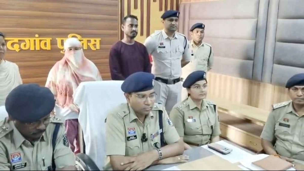 CG News : फर्जी मैरिज ब्यूरो का भंडाफोड़: 2286 फोटो से बनाई प्रोफाइल, शादी के नाम पर लाखों की ठगी