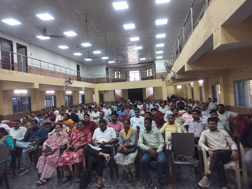 CG NEWS : एनएचएम कर्मचारी संघ की बैठक में बड़ा निर्णय, प्रदेश स्तरीय होगा संघ का महासम्मेलन, मुख्यमंत्री व स्वास्थ्य मंत्री को किया जाएगा आमंत्रित