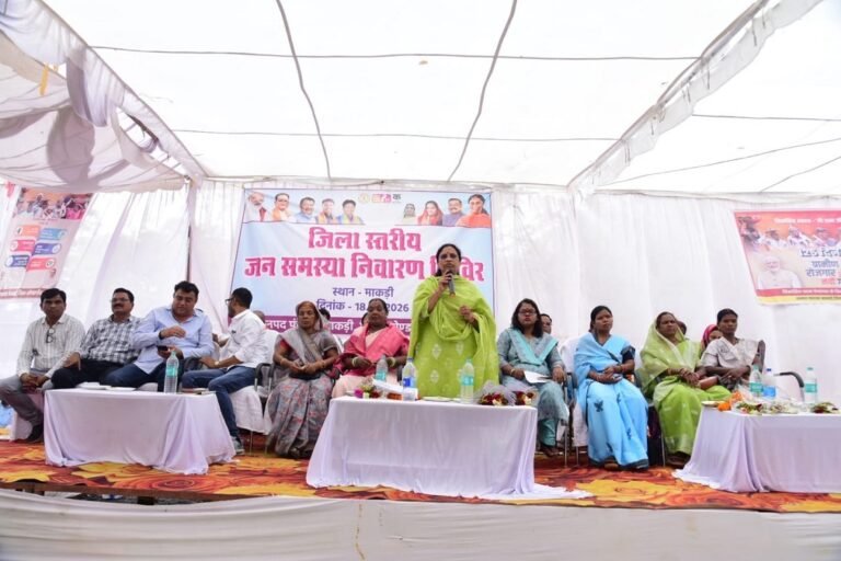 CG NEWS : माकड़ी में जनसमस्या निवारण शिविर आयोजित, 13.79 करोड़ के विकास कार्यों का भूमिपूजन