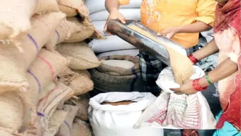 CG News: दशकों का इंतजार खत्म, छत्तीसगढ़ के गांव में पहुंची खाद्यान्न सुविधा