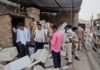 Rewa Illegal Firework Raid : रीवा में बारूद के ढेर पर रिहायशी इलाका: स्कूल के पास मिला स्पार्कल का जखीरा, प्रशासन की बड़ी कार्रवाई