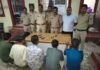 Bhopal Cricket Betting Raid : भोपाल पुलिस की बड़ी स्ट्राइक: कपड़ों की दुकान में चल रहा था सट्टे का अड्डा, 5 शातिर गिरफ्तार