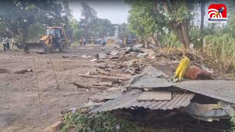 भोपाल में बड़े तालाब की जमीन पर कब्जा करने वालों पर गिरी गाज, चला बुलडोजर