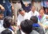 M.P News : बुरहानपुर में अड़गांव विवाद पर उबाल, ग्रामीणों ने किया कलेक्ट्रेट का घेराव, मंत्री सिलावट को घेरा