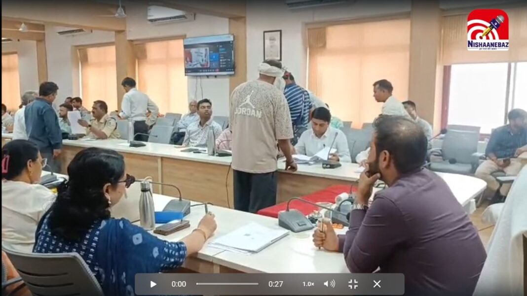 M.P News : बुरहानपुर में सियासी घमासान! विकास कार्यों की राशि अटकी, CM हेल्पलाइन पहुंचा मामला