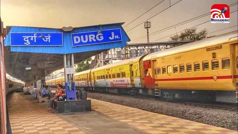 रायपुर रेल मंडल का बड़ा एक्शन! हावड़ा-मुंबई मेल में काकरोच मिलने पर हड़कंप, दुर्ग स्टेशन पर छापा