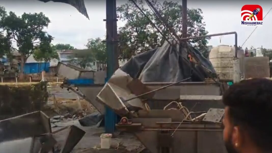 महू में अवैध चिप्स फैक्ट्री में बॉयलर ब्लास्ट, 10 साल का बच्चा घायल