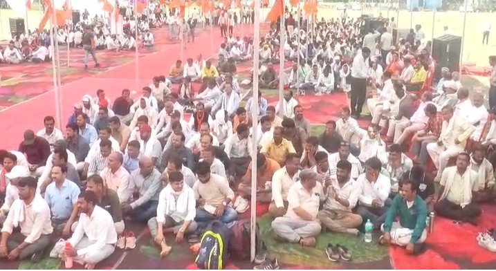 mp news: गोविंदपुरा में कर्मचारियों का शक्ति प्रदर्शन, सरकार को दी आंदोलन की चेतावनी