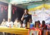cg news: रायगढ़ के कुरू गांव में नशामुक्ति का बड़ा अभियान एसएसपी शशि मोहन सिंह ने मातृशक्ति की सराहना की