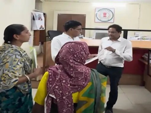 Raipur Tehsil News : जनता की शिकायत सुन भड़के राजस्व मंत्री, बोले- काम करो, सिर्फ कुर्सी मत तोड़ो