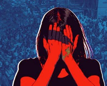 Raipur Crime: रायपुर में आदिवासी युवती से दुष्कर्म, नौकरी का झांसा देकर वारदात को दिया अंजाम