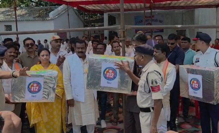 Kondagaon Police Emergency Help: कोंडागांव में डायल-112 सेवा का शुभारंभ, अब एक कॉल पर मिलेगी त्वरित पुलिस और आपात सहायता