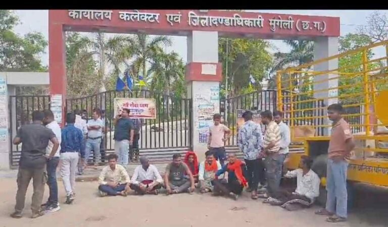 GAUSEVAK-HIGHWAY-JAM: गौसेवकों के आंदोलन ने रोकी शहर की रफ्तार, पुलिस ने दर्ज की FIR