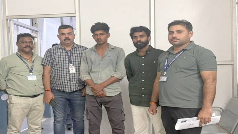 CG Crime : डिजिटल अरेस्ट के नाम पर एक करोड़ से ज्यादा की साइबर ठगी, राजस्थान से दो आरोपी गिरफ्तार, व्हाट्सएप कॉल कर बताया आतंकवादी मामले में नाम