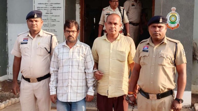 CG-JOB-FRAUD: मंत्रालय के फर्जी डिजिटल सिग्नेचर से नौकरी का खेल, 1.5 करोड़ की ठगी करने वाले दो आरोपी गिरफ्तार