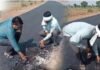 Bilaspur News : 1.40 करोड़ की सड़क कुछ दिनों में उखड़ी, हाथ से निकल रही डामर की परत Bilaspur News