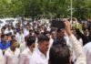Arang Breaking News: आरंग थाना बना छावनी: युवक से मारपीट के आरोप पर सतनामी समाज का प्रदर्शन, भारी पुलिस बल तैनात Arang Breaking News