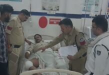 panna news : पन्ना में काल बनकर दौड़ी तेज रफ्तार कार, ऑन-ड्यूटी आरक्षक को मारी जोरदार टक्कर, खून से लथपथ जवान जिला अस्पताल रेफर! panna news