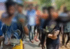 CG NEWS: चोरी के शक में युवकों को दी ‘तालिबानी सजा’, जूतों की माला पहनाकर गांवभर में घुमाया; VIDEO वायरल