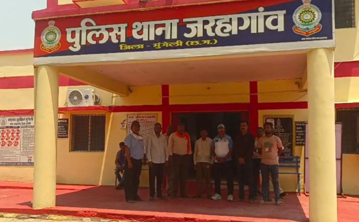 CG illicit liquor : अवैध शराब को लेकर जनप्रतिनिधियों का हल्लाबोल, प्रशासन को दी आंदोलन की चेतावनी