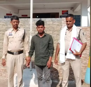 CG Crime: प्यार में फंसाया, बनाया अश्लील वीडियो… फिर शुरू हुआ ब्लैकमेल का खेल; विरोध करने पर सोशल मीडिया में कर दिया वायरल
