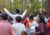 CG NEWS: अंतिम संस्कार को लेकर गांव में बढ़ा विवाद, धर्मांतरित महिला के शव दफनाने पर हंगामा; पुलिस ने संभाला मोर्चा
