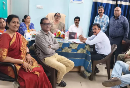 CG 8 Principals Suspended: खराब रिजल्ट पर गिरी गाज, 8 प्राचार्य सस्पेंड और 13 की वेतनवृद्धि रोकी गई; प्राचार्य संघ ने खोला मोर्चा
