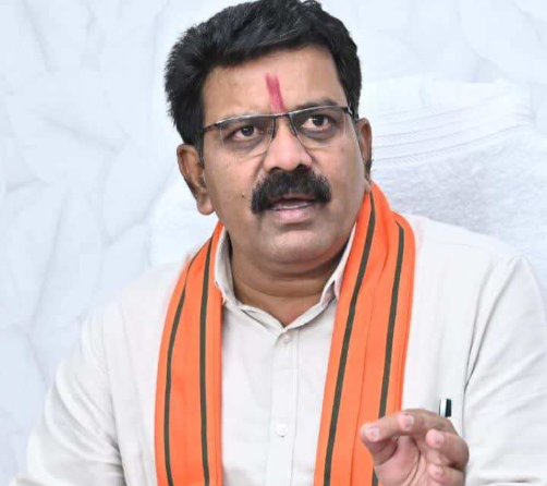 CG Commissioner System: रायपुर के बाद दुर्ग और बिलासपुर में भी लागू हो सकती है कमिश्नरेट प्रणाली, सरकार कर रही विस्तार पर विचार