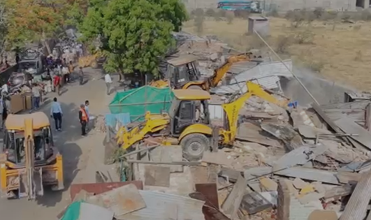 MP NEWS: इंदौर में प्रशासन की बड़ी कार्रवाई, TPS-4 क्षेत्र से हटाए गए 20 से ज्यादा अवैध कब्जे