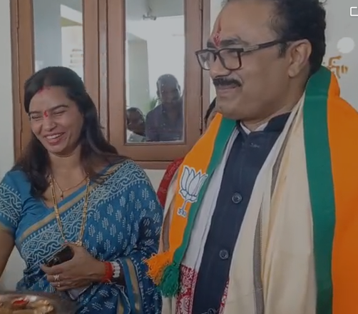 MP NEWS: भोपाल में संदेश देने वाली अनोखी पहल: ई-रिक्शा से पदभार ग्रहण करने पहुंचे लघु उद्योग निगम अध्यक्ष