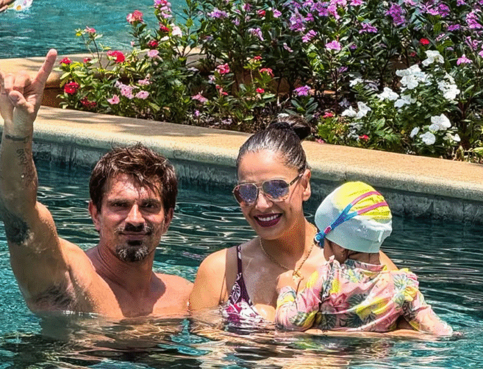 bipasha-karan-romantic-vacation:
