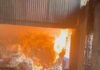 mp news-indore-cotton-warehouse-fire:इंदौर में रूई के गोदाम में लगी भीषण आग, इलाके में मचा हड़कंप