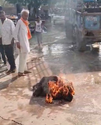 गांव में दैवीय प्रकोप या वैज्ञानिक रहस्य? जहां जा रहा परिवार, वहीं अचानक लग रही आग…