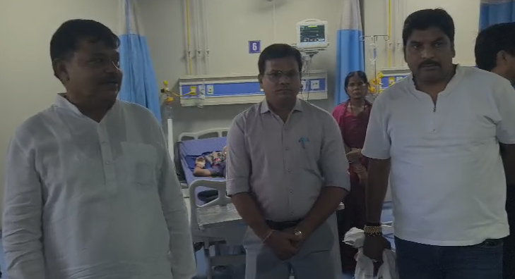 Gwalior Hospital News: सिविल अस्पताल हजीरा पहुंचे ऊर्जा मंत्री प्रधुम्न सिंह तोमर, ICU से किचन तक किया औचक निरीक्षण