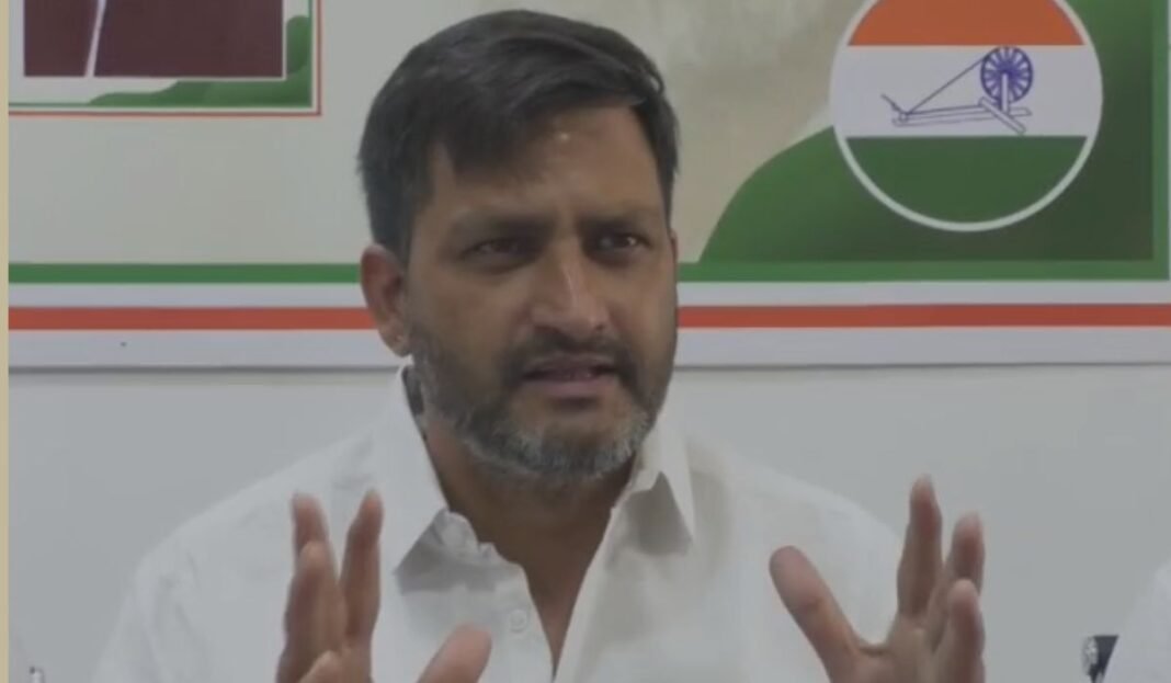 MP Farmers Issues: गेहूं खरीदी, बिजली कटौती और सोयाबीन के मुद्दे पर कांग्रेस का हमला, कुणाल चौधरी बोले- किसानों के साथ हो रहा अन्याय