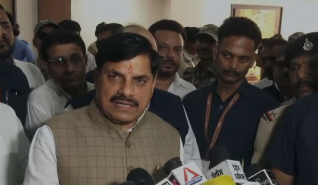 Mohan Yadav Scholarship Program: मेधावी बेटियों को मिली सफलता की नई उड़ान, मुख्यमंत्री मोहन यादव ने 850 छात्राओं को वितरित की छात्रवृत्ति