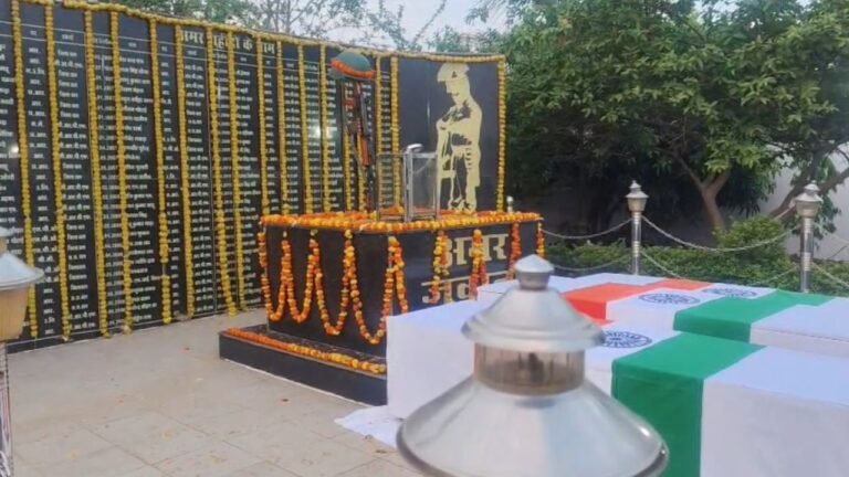 Kanker Naxal Attack : कांकेर-नारायणपुर सीमा पर IED ब्लास्ट: वीर शहीदों को दिया गया ‘गार्ड ऑफ ऑनर’, नम आँखों से विदा हुए छत्तीसगढ़ के लाल