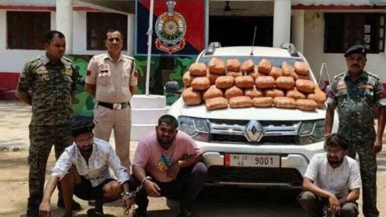 Dhamtari Ganja Seized : नशे की बड़ी खेप बरामद: धमतरी पुलिस ने डस्टर कार से निकाला 27.50 लाख का गांजा, महाराष्ट्र तक जुड़े तार