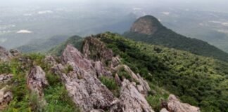 Heritage Tourism: рджрд▓рд╣рд╛ рдкрд╣рд╛рдбрд╝ рдХреА рдЪреЛрдЯрд┐рдпреЛрдВ рд╕реЗ рдирд┐рд╣рд╛рд░реЗрдВ рдкреНрд░рдХреГрддрд┐ рдХрд╛ рд╣реБрд╕реНрди, рд░реЙрдХ рдХреНрд▓рд╛рдЗрдВрдмрд░реНрд╕ рдФрд░ рдпреБрд╡рд╛рдУрдВ рдХреЗ рд▓рд┐рдП рдмрдирд╛ рдирдпрд╛ рд╣реЙрдЯрд╕реНрдкреЙрдЯ