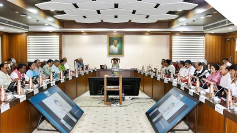 MP Transfer Policy: मोहन कैबिनेट ने नई ट्रांसफर पॉलिसी को दी मंजूरी, 1 से 15 जून तक होंगे तबादले; उज्जैन में होगी मध्य क्षेत्रीय परिषद की बैठक