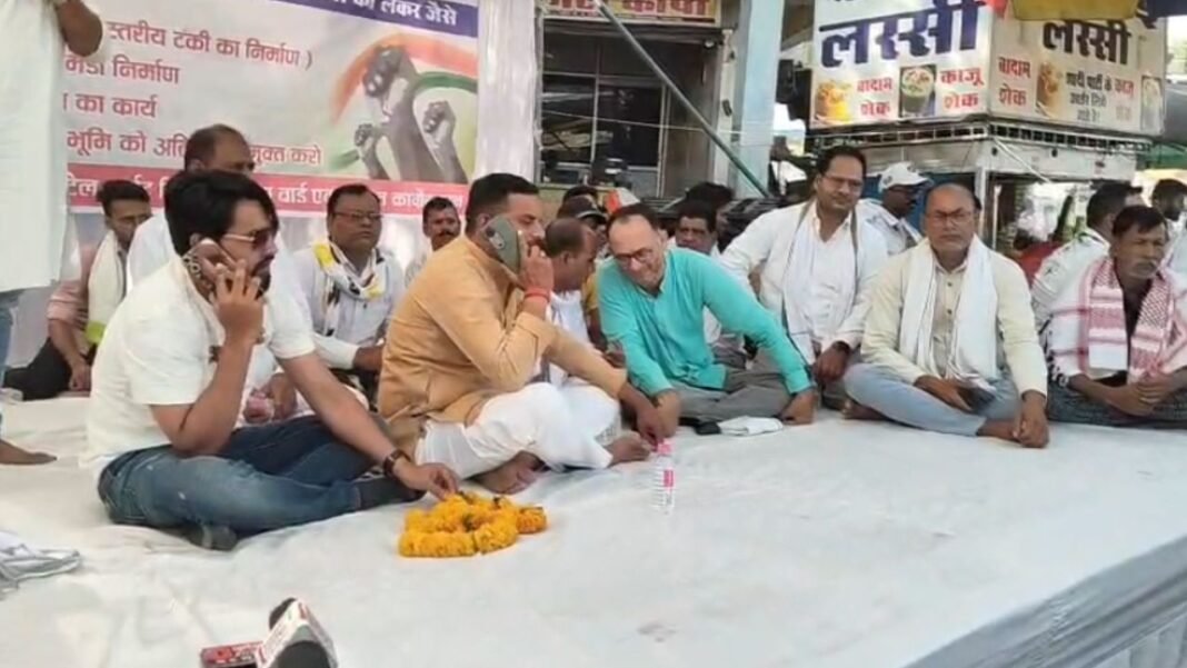Municipal Corporation Jabalpur: स्वच्छता अभियान सिर्फ वीआईपी क्षेत्रों के लिए ‘दिखावा’; चितरंजन दास वार्ड में चरमराई सफाई व्यवस्था पर भड़के कांग्रेस पार्षद