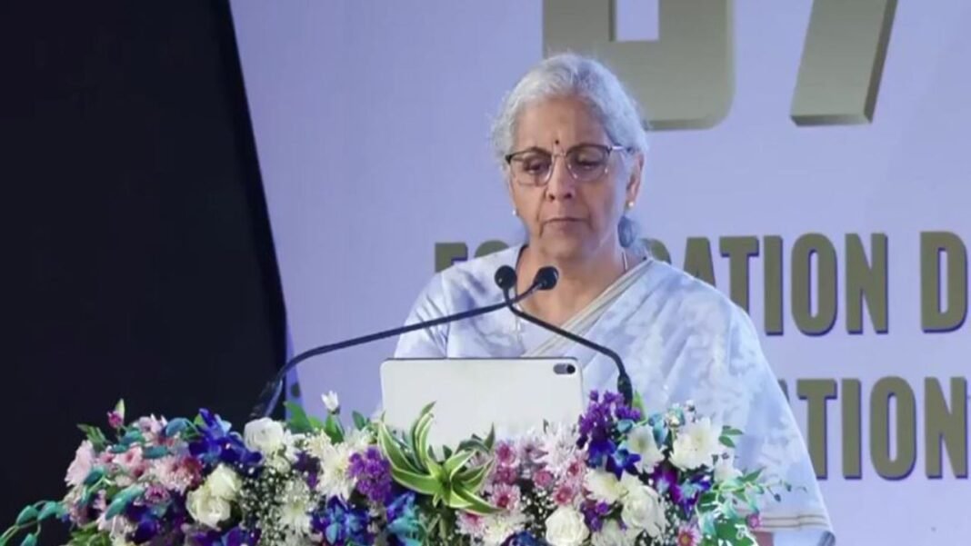 Indian Economy: वित्त मंत्री का बड़ा बयान – ईंधन, उर्वरक और विदेशी मुद्रा भारत के लिए सबसे बड़ी बाहरी चुनौतियां; वैश्विक संकट के बीच अर्थव्यवस्था मजबूत