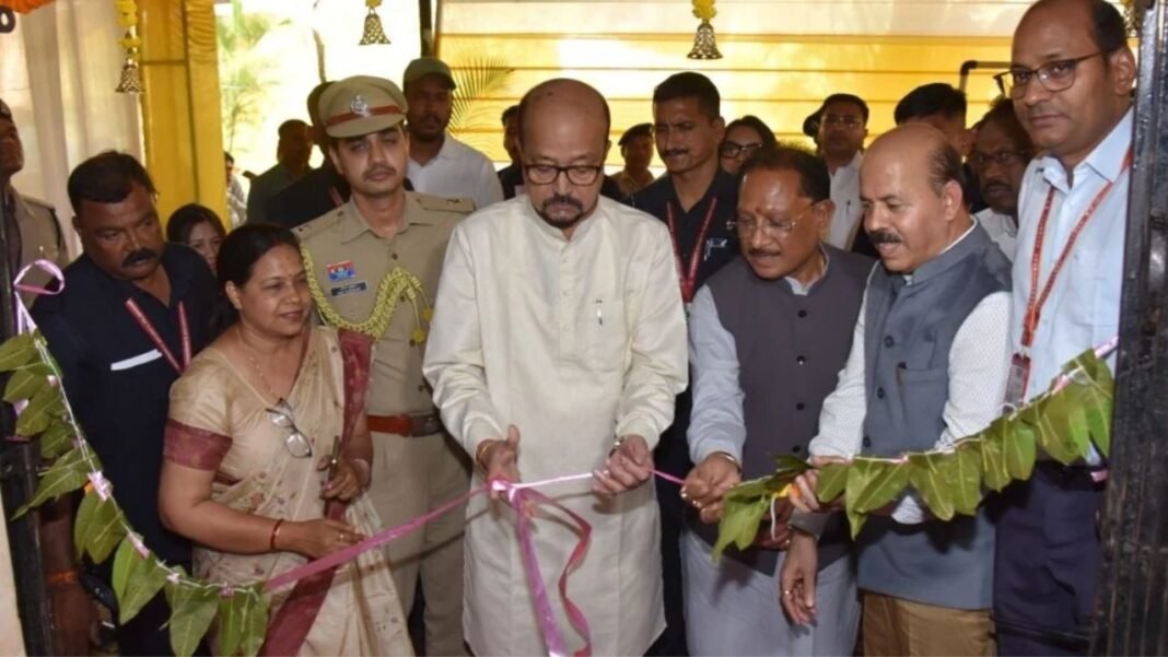 National Mango Festival: राज्यपाल और मुख्यमंत्री ने किया आम प्रदर्शनी का अवलोकन, वैल्यू एडिशन पर दिया विशेष जोर