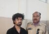 Indore Police Sting Operation : इंदौर पुलिस का ‘हनीट्रैप’ स्टिंग: लेडी कॉन्स्टेबल पर कमेंट करना IT कर्मचारी को पड़ा भारी, पुलिस ने दबोचा