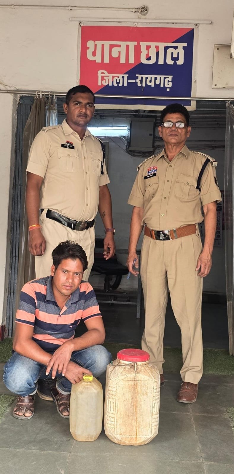 Anti Liquor Drive: मुखबिर की सटीक सूचना पर छाल थाना प्रभारी का एक्शन, आबकारी एक्ट के तहत आरोपी भेजा गया जेल